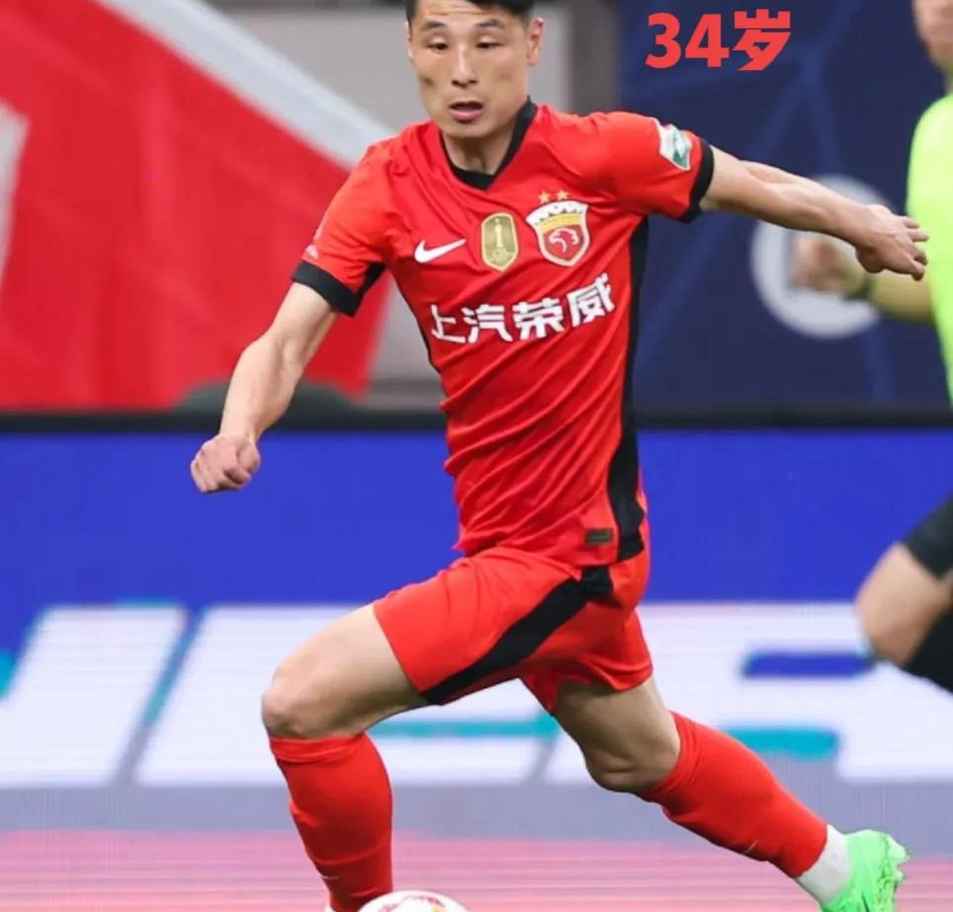 包含19岁天才2助攻撬开国足大门！36岁功勋突遭除名的词条